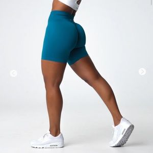 NVGTN Solid Seamless Shorts